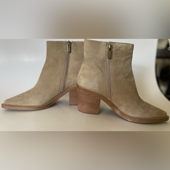 Vince Camuto Boots - Picture 4 of 5